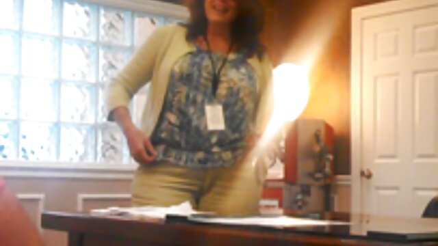 - splendida ungherese babe ottiene il suo L. forato in video tutorial sesso anale un cazzo di caldo